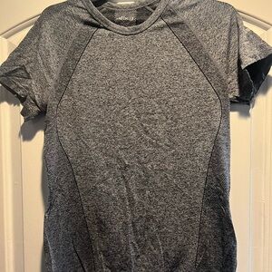 BCBG Gray Athletic Short Sleeve Tee